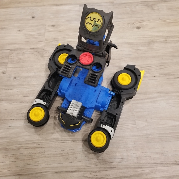 Imaginext Batmobile Remote Control - Picture 3 of 5